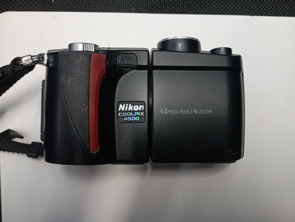 Продам фотоаппарат Nikon Coolpix 4500