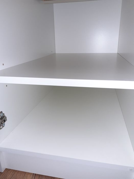 biurko w dobrym stanie