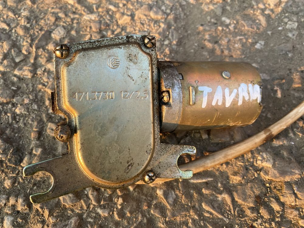 Zaz Tavria silnik silniczek klapy bagaznika tyl tylny