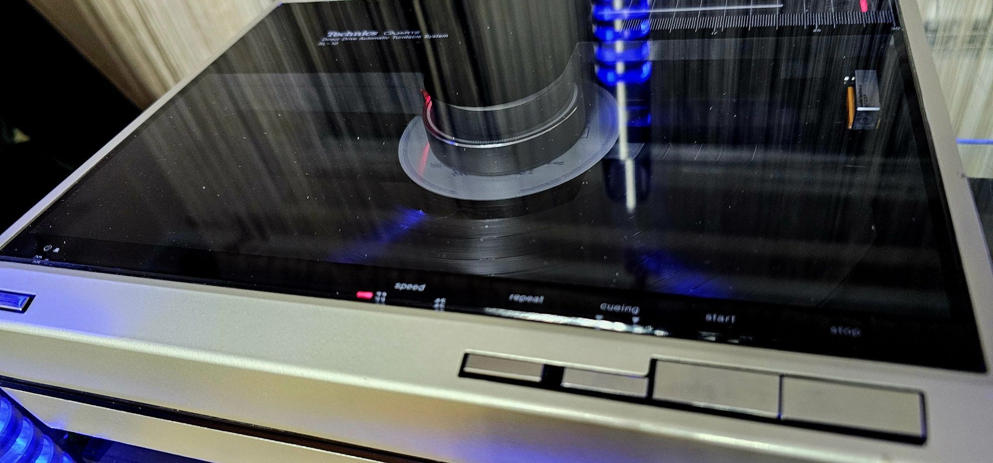 Technics SL-10 Gramofon linearny automatyczny, kolor szampan-bdb. stan