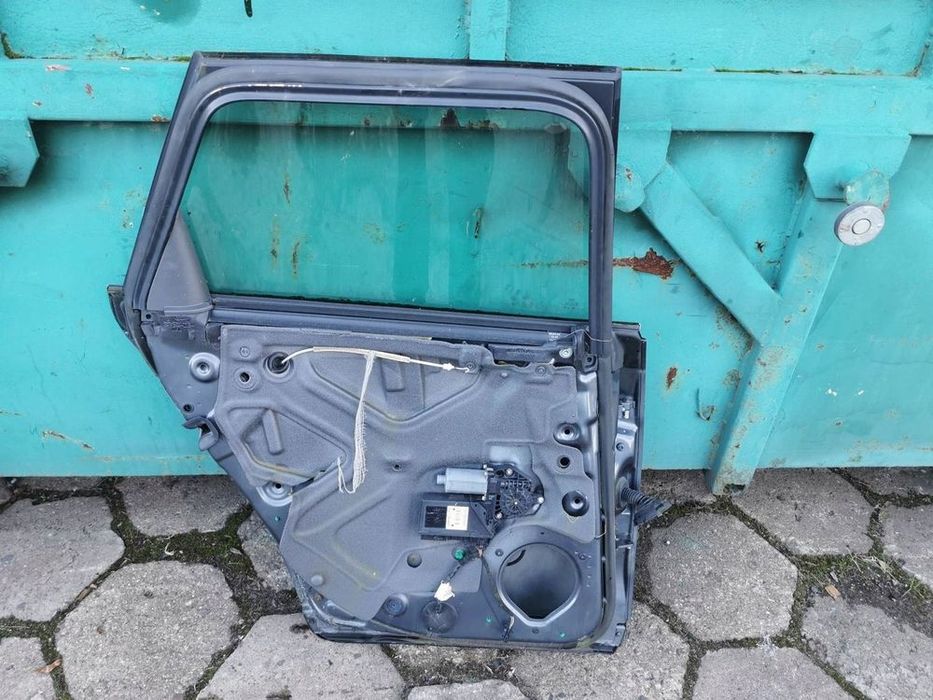 drzwi lewy tył audi a4 b7
