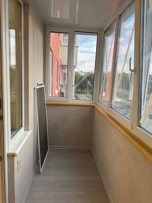 Сдам 1комн квартиру м. Дворец Спорта в новострое