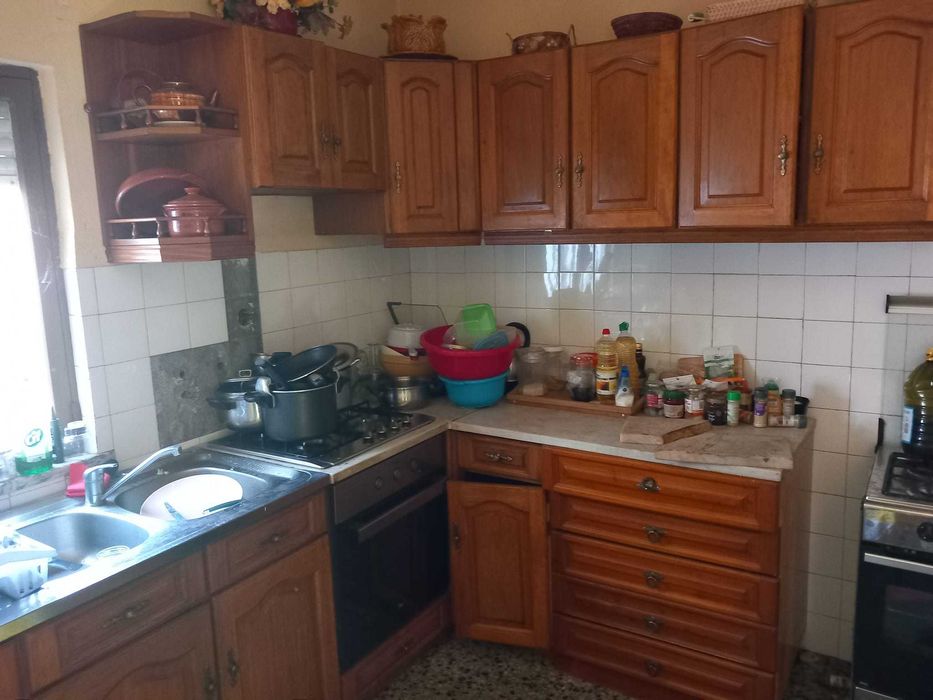 cozinha completa de madeira (pedra de mármore; eletrodoméstico )