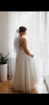 Suknia ślubna rozmiar S/M, dodatkowo welon i podwiązka