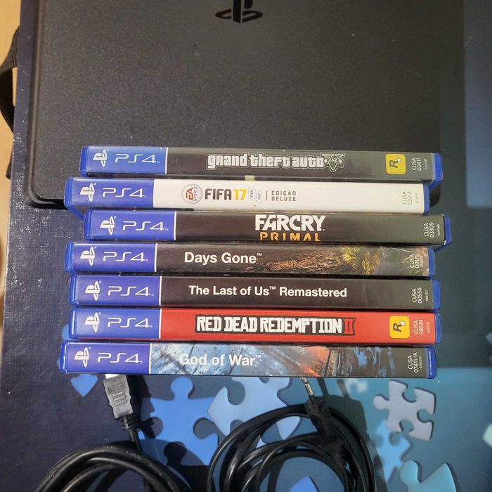 VENDO Ps4 + jogos