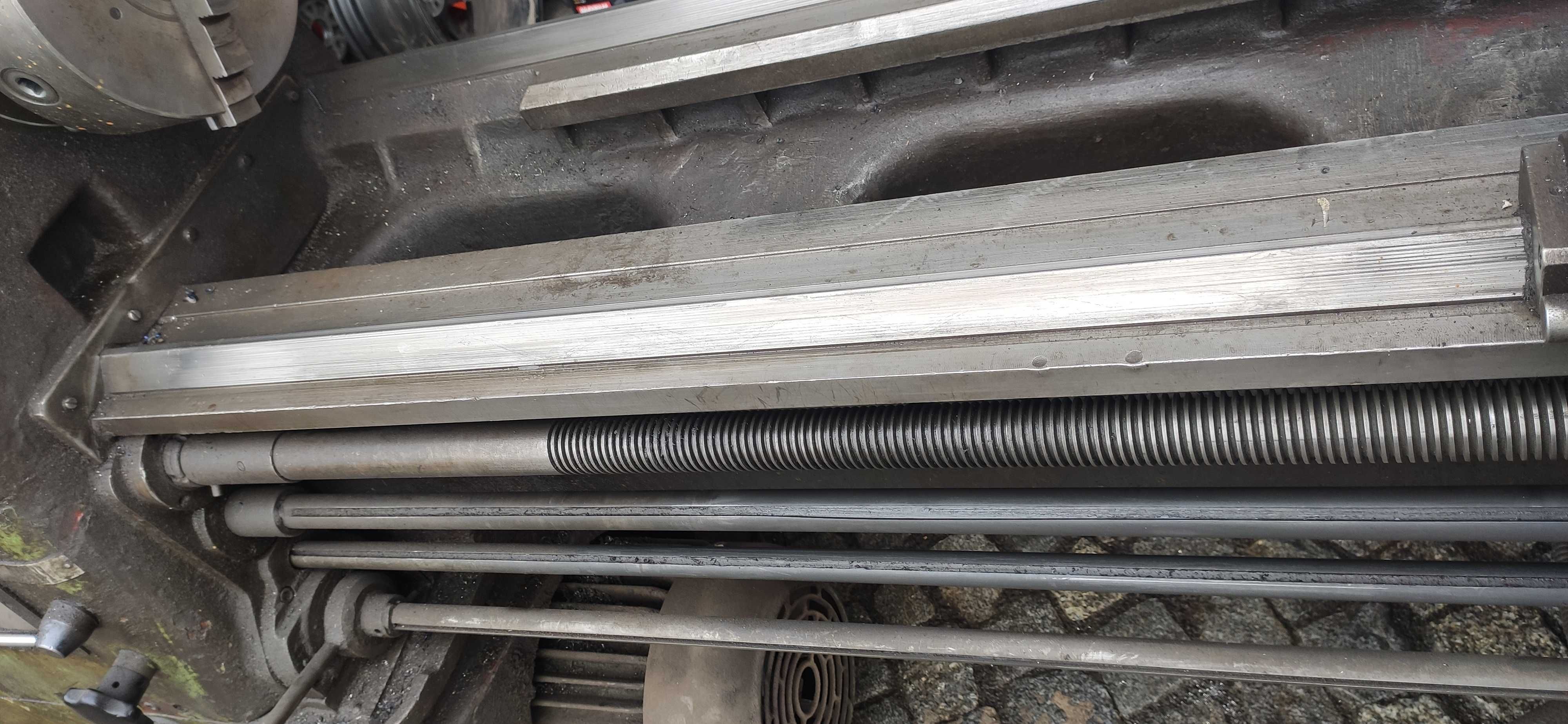 Tokarka TUD 50 ×1000