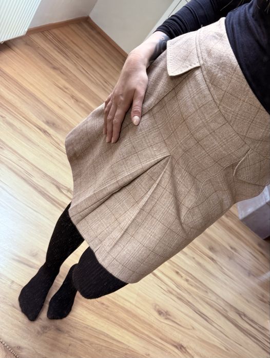 Wełniana spodnica Next