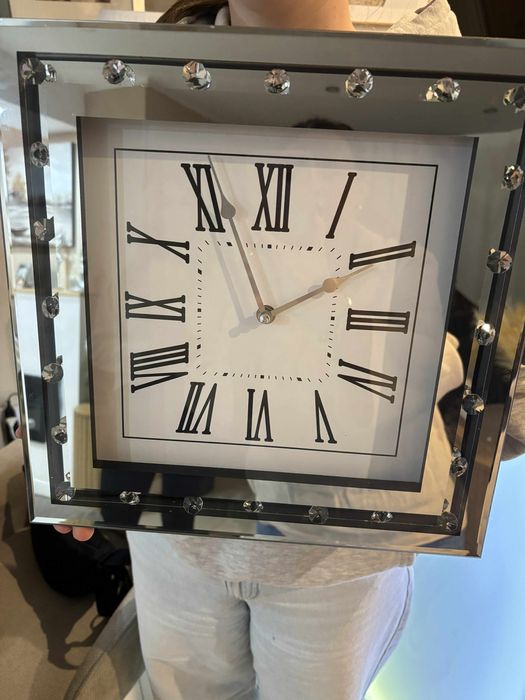 Piekny zegar glamour