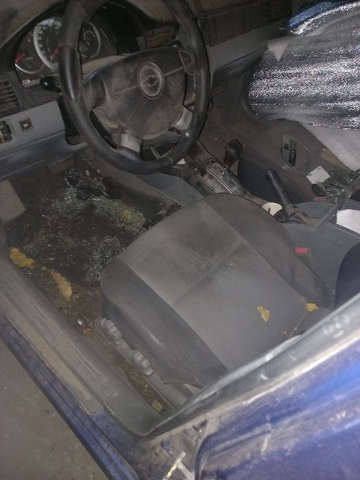 Разбираю Chevrolet lacetti 1.8 газ.бензин  автомат