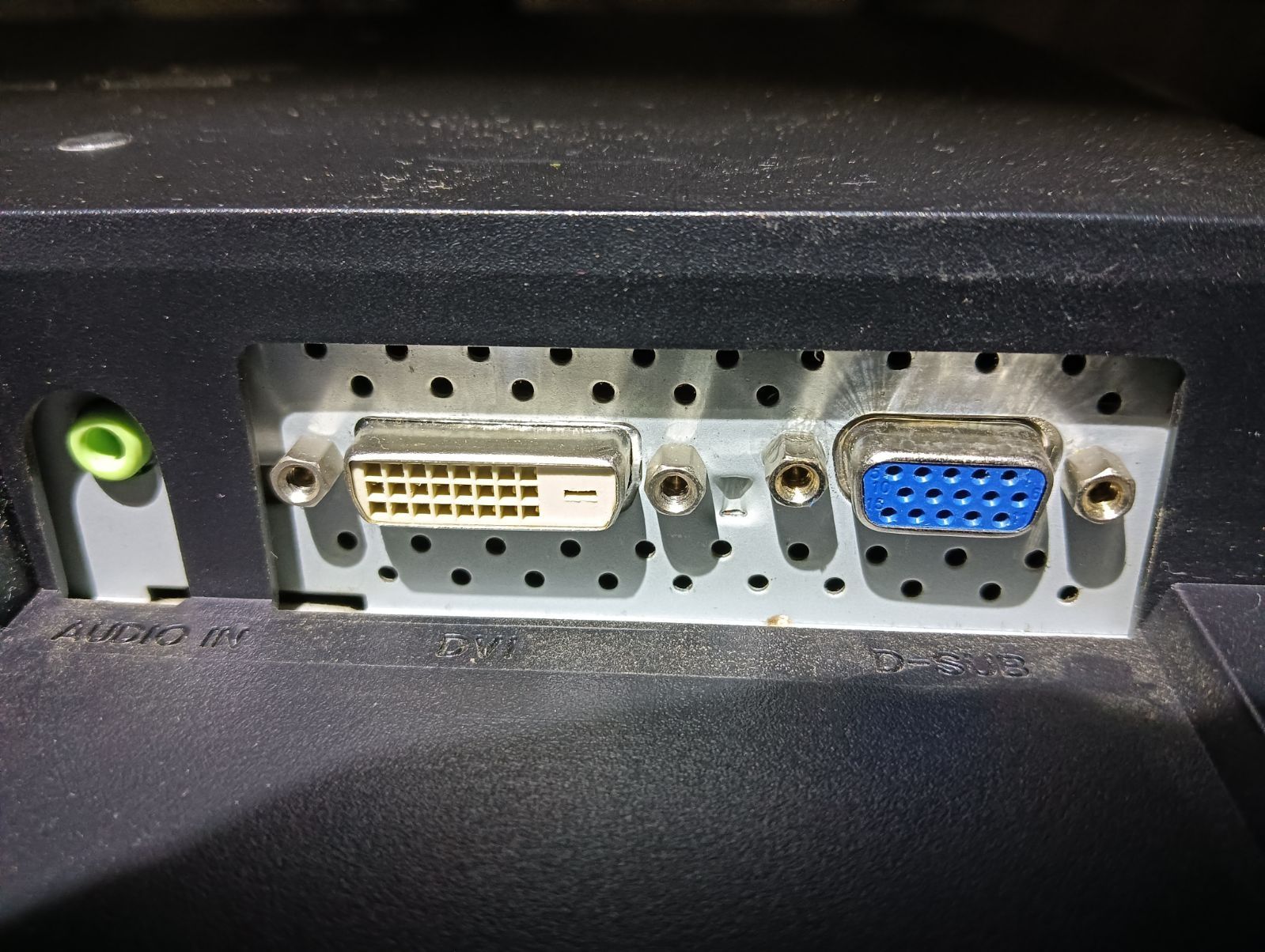 Monitor ASUS 19 cali