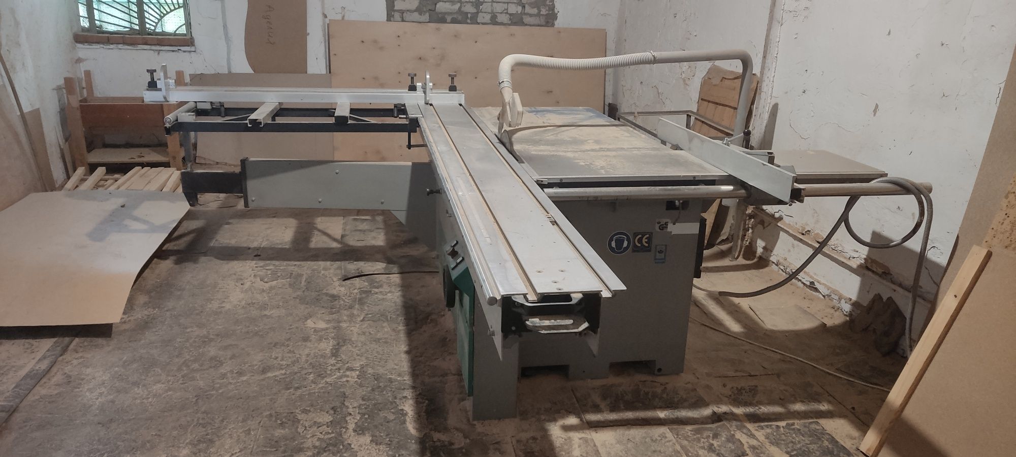 Форматно-раскроечный станок Altendorf C90 + швейная машинка. Срочно.