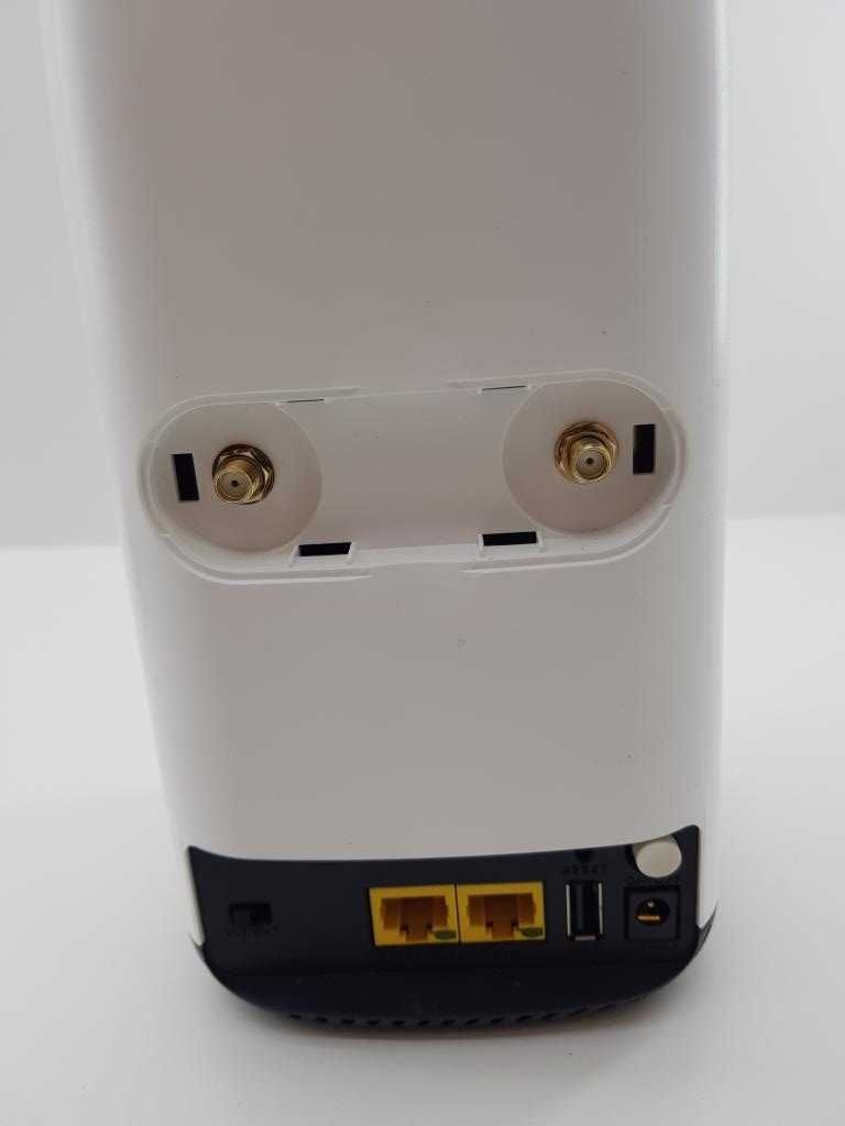 Router ZYXEL nr5101 4G/LTE/5G 5 gbps do 64 klientów 1775mbps WiFi 6