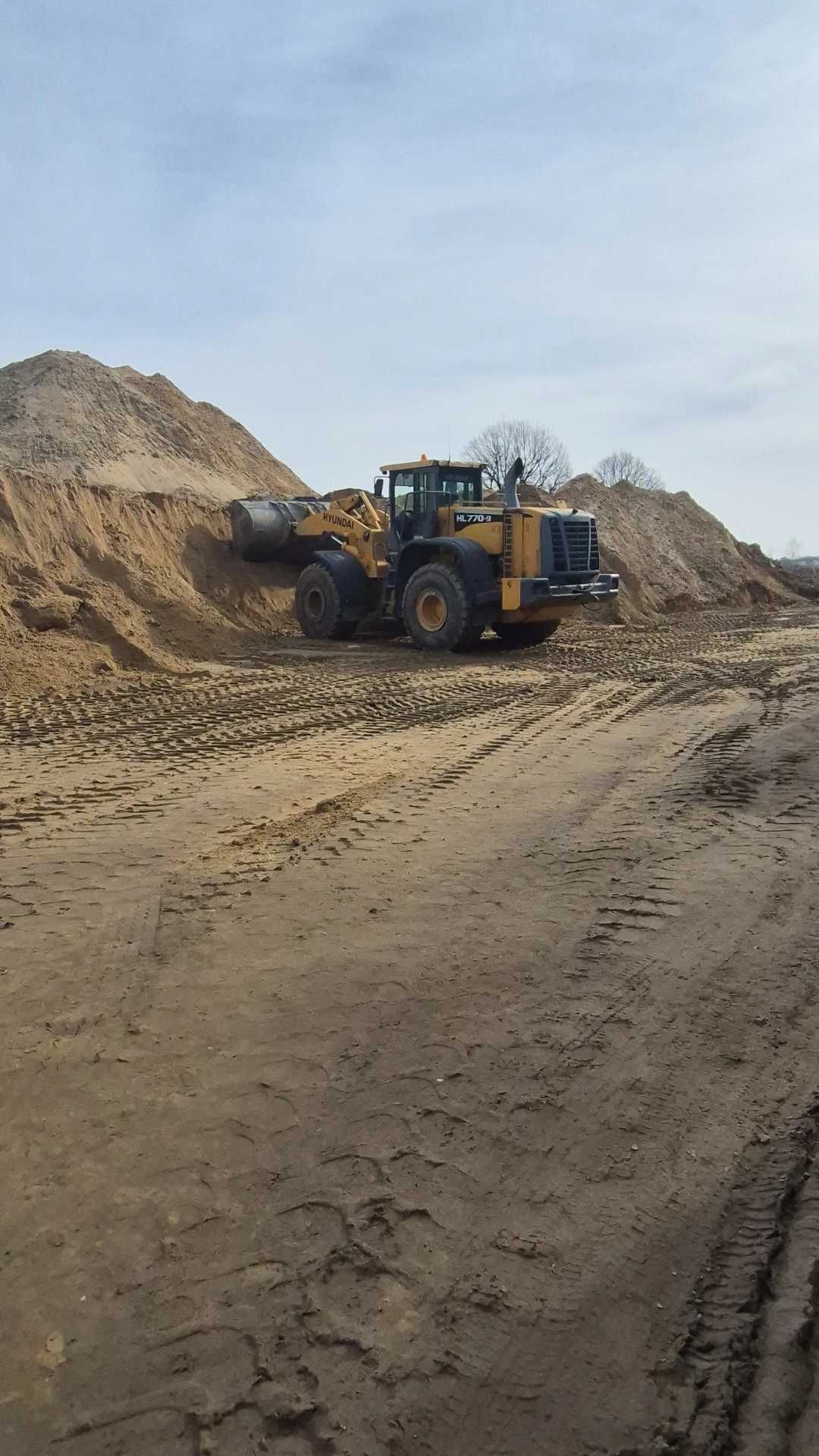 Piasek podsypkowy,siany,płukany,ziemia z transportem. Atrakcyjne ceny!