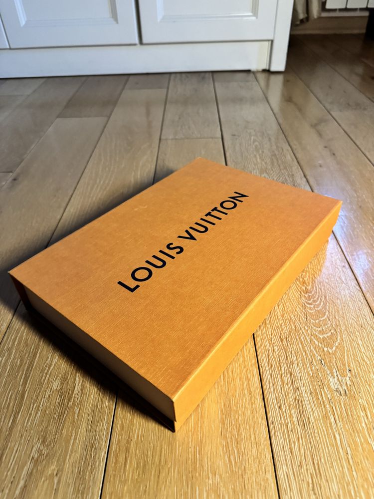 Продам оригінальні пакети та коробки Louis Vuitton та Gucci