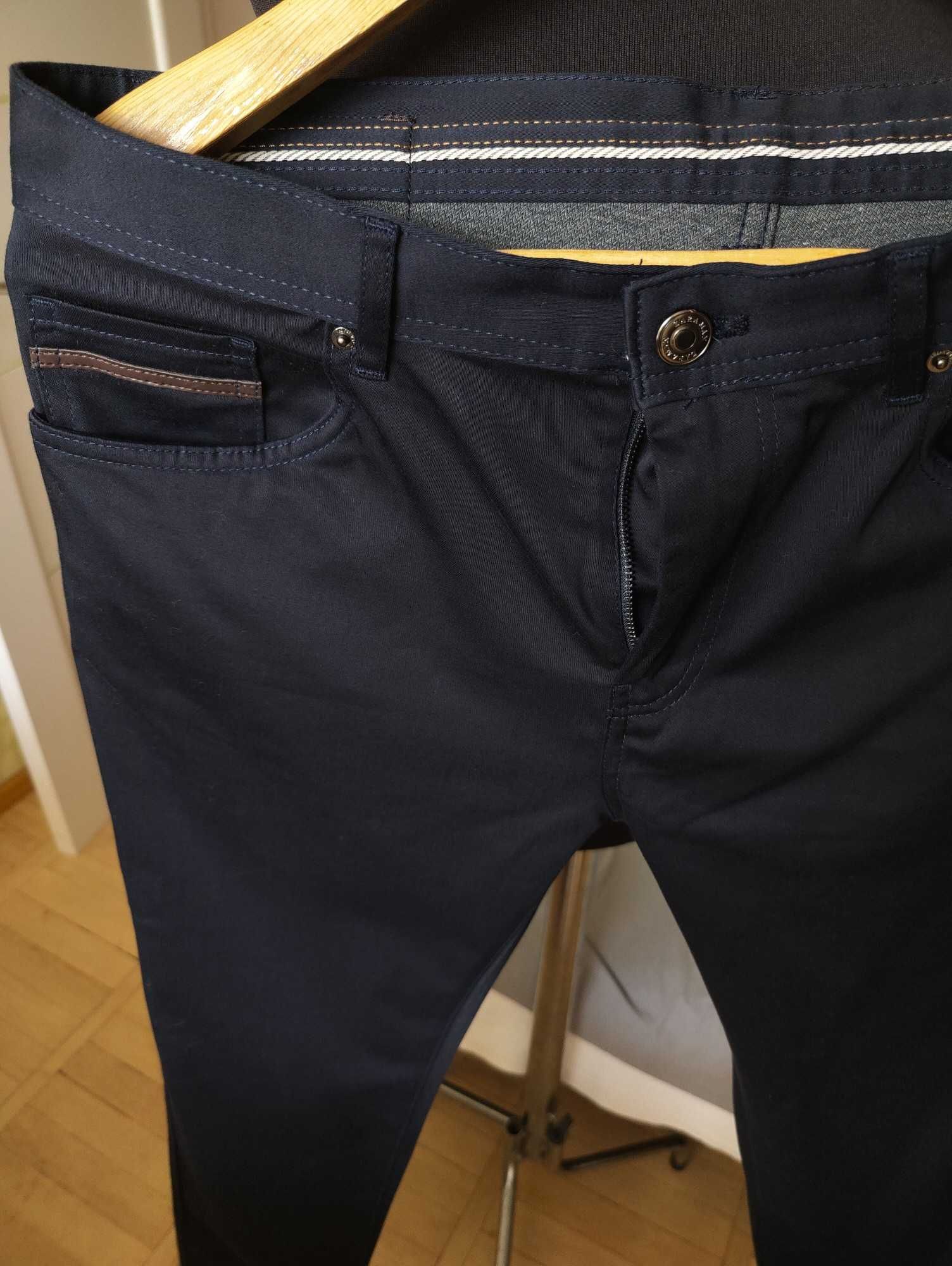 Джинсы брюки Zara Man jeans USA  w32 stretch.