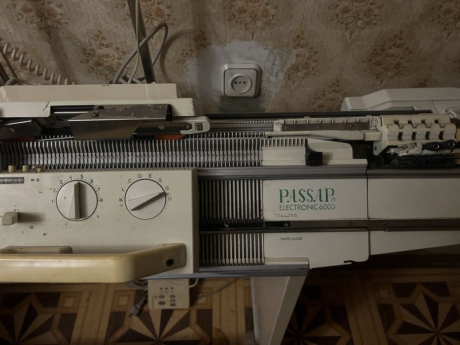 Вязальная машина Passap Electronic 6000