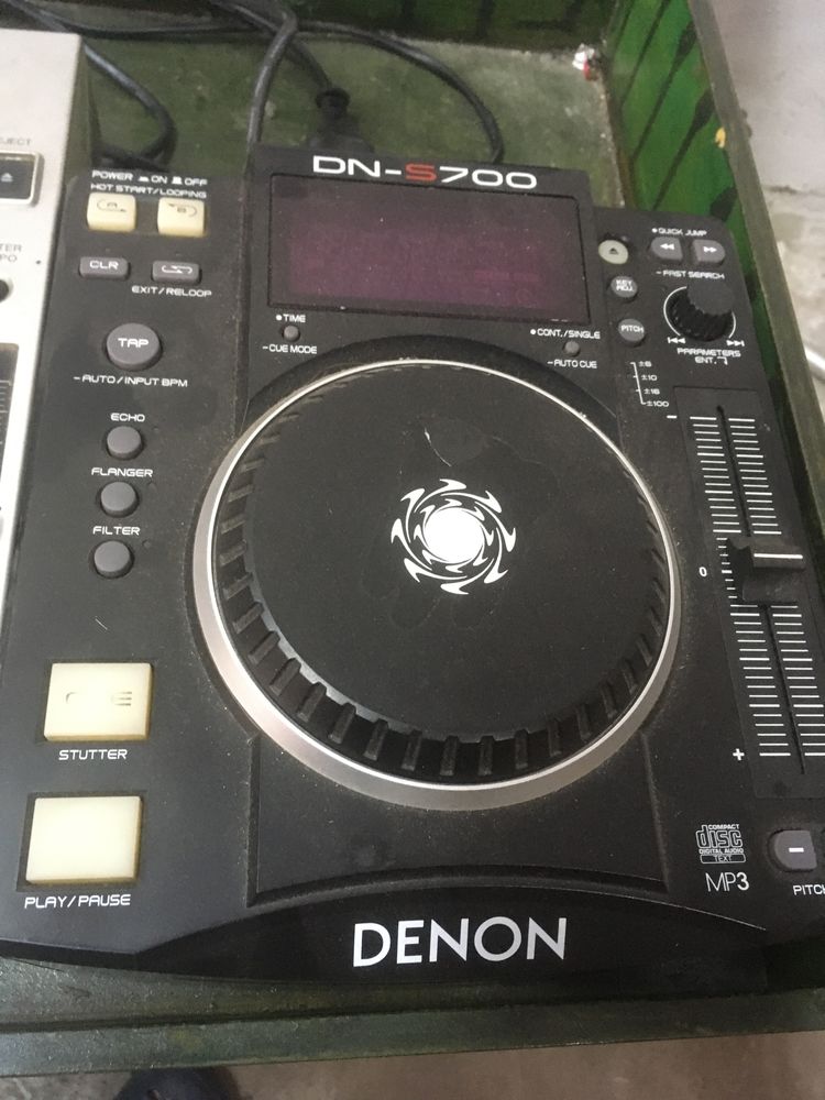 Pioneer cdj 100 denon dn-s700