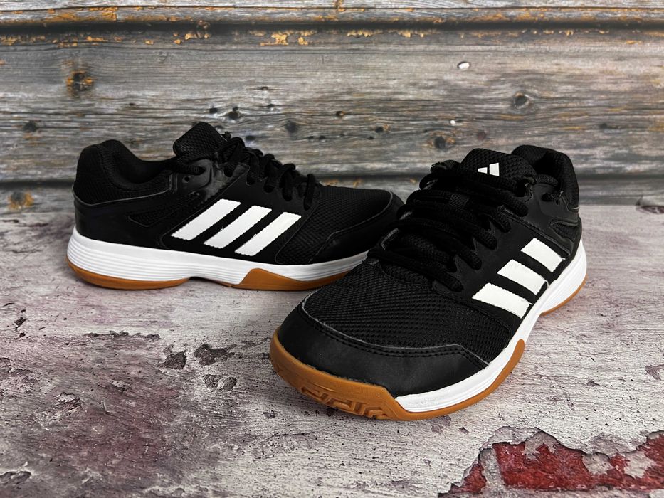 кросівки Adidas Speedcourt Indoor оригінал