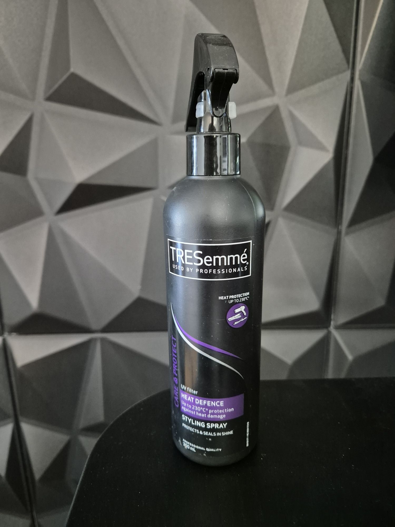 Tresemme treseme care do prostowania włosów ochrona care heat defence