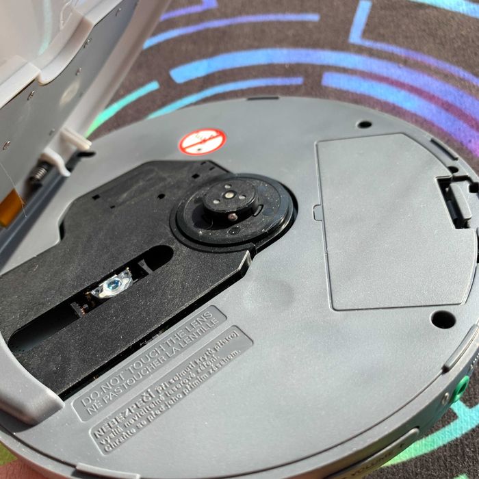 Портативний CD програвач Philips AX2400 та інші плеєри