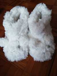 Pantufas brancas 23/24