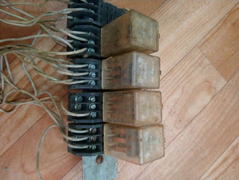 Продам реле рп 21 ухл4