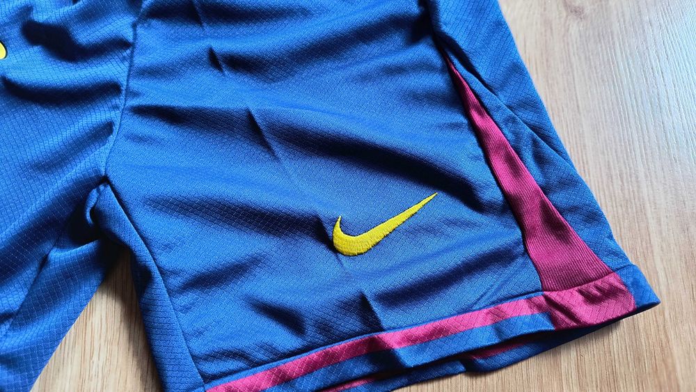 Nowy komplet dziecięcy FC Barcelona Lamine Yamal roz. 145-156cm