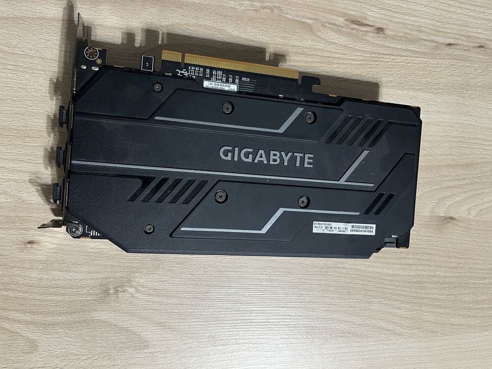 Gigabyte Radeon RX 5500 XT 8GB VRAM GDDR6