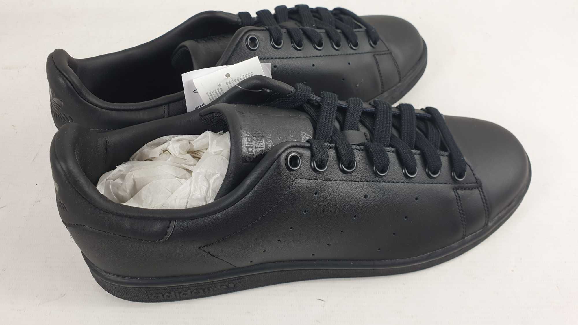 skórzane  nowe  czarne   ORIGINALS STAN SMITH M20327 rozmiar 44