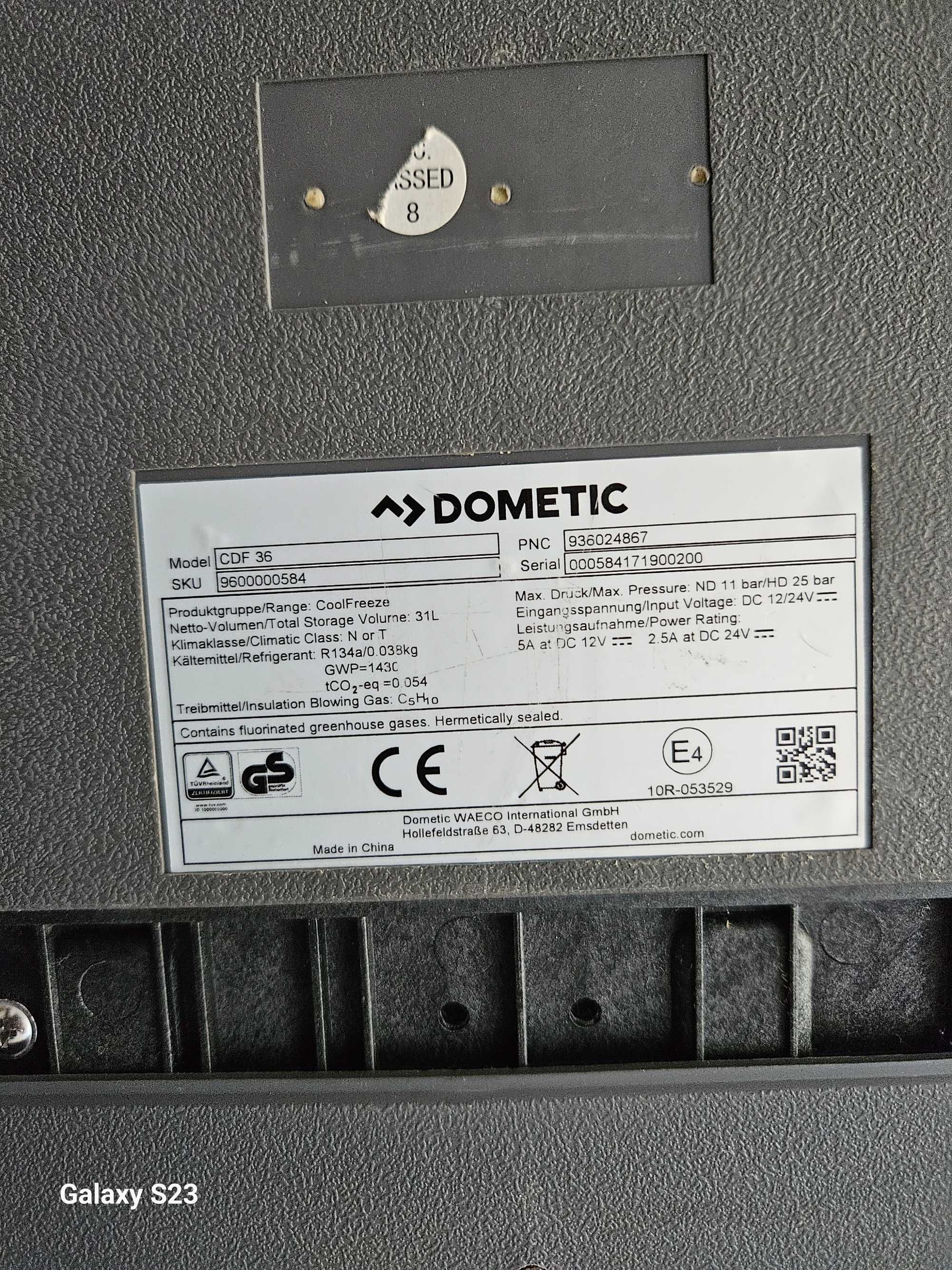 Lodówka podróżna Dometic CDF 36 31L elektryczna czarno-srebrna