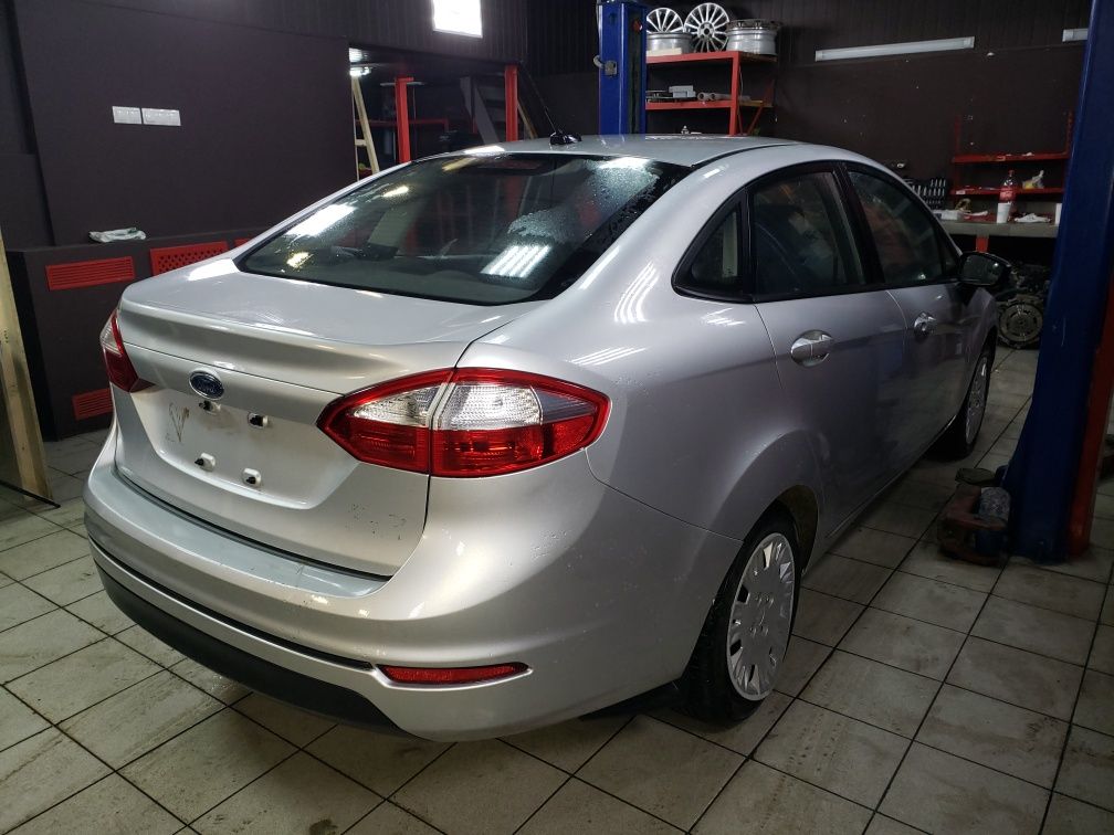 Ford Fiesta mk7 USA 2014-2019 Запчасти Бампер Разборка США Америка