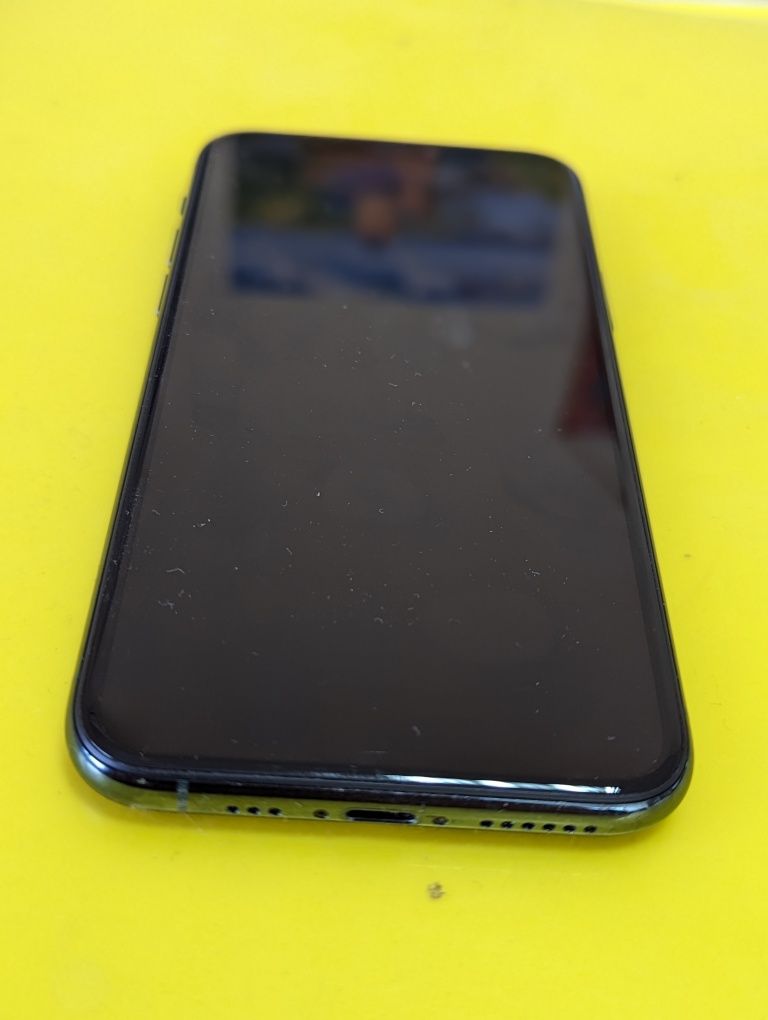 Iphone 11 pro, гарний стан