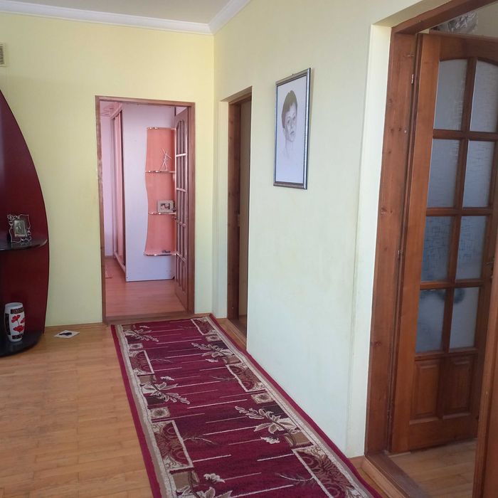 Продам частину будинку м.Самбір