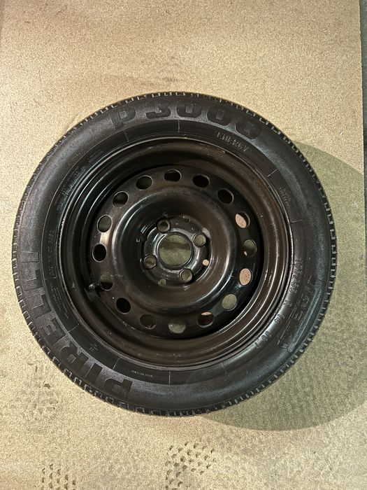 Jante 14 com pneu Pirelli