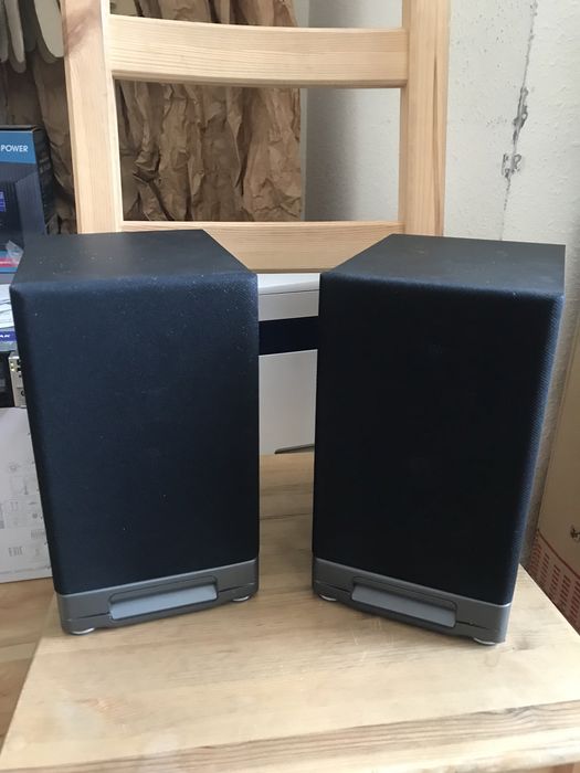 Динамічна акустична система 8 Ohms. Поличні колонки