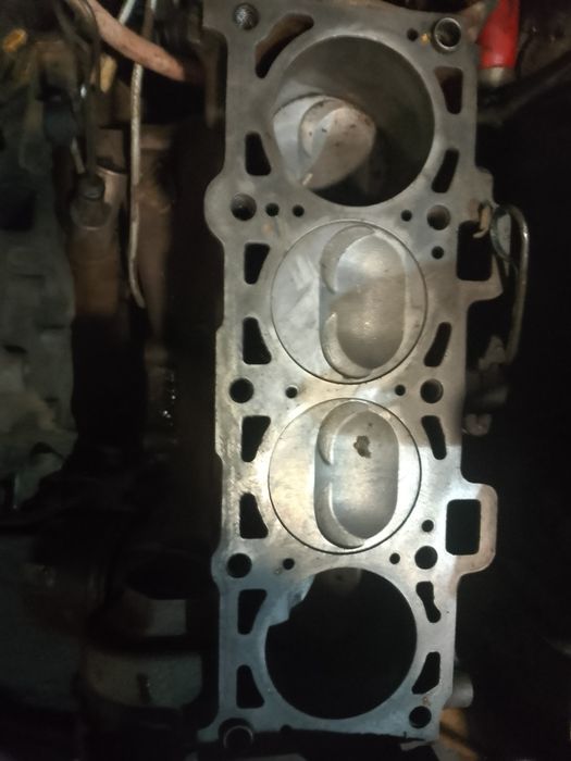 БЛОК ДВИГАТЕЛЯ ВАЗ 2108-09:2110-2115