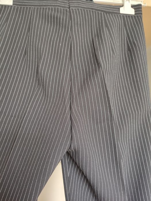 Garnitur damski,czarny w biały prążek roz.42.