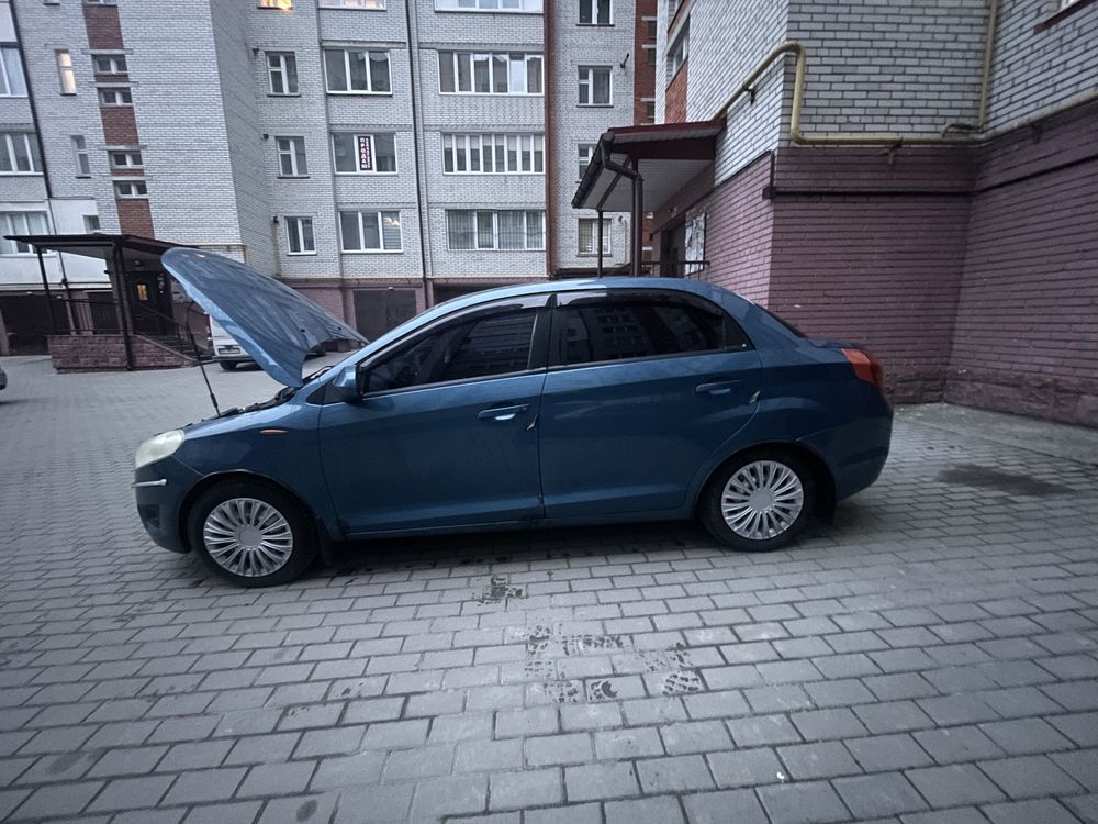 Заз Forza 2013р газ бензин нюанси тільки по кузову пробіг 86000 ТОРГ