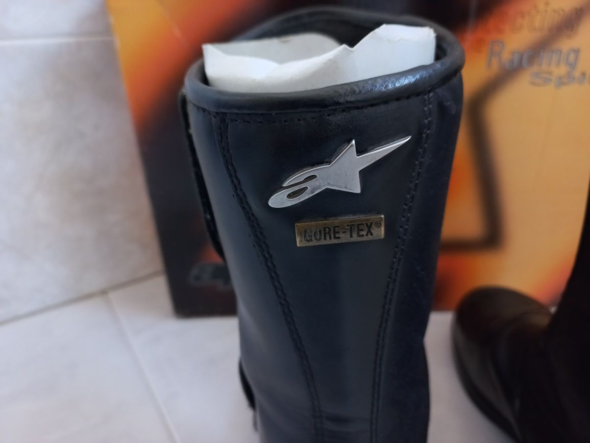 Botas para moto Alpinestars - Gore Tex 
Tamanho: 42