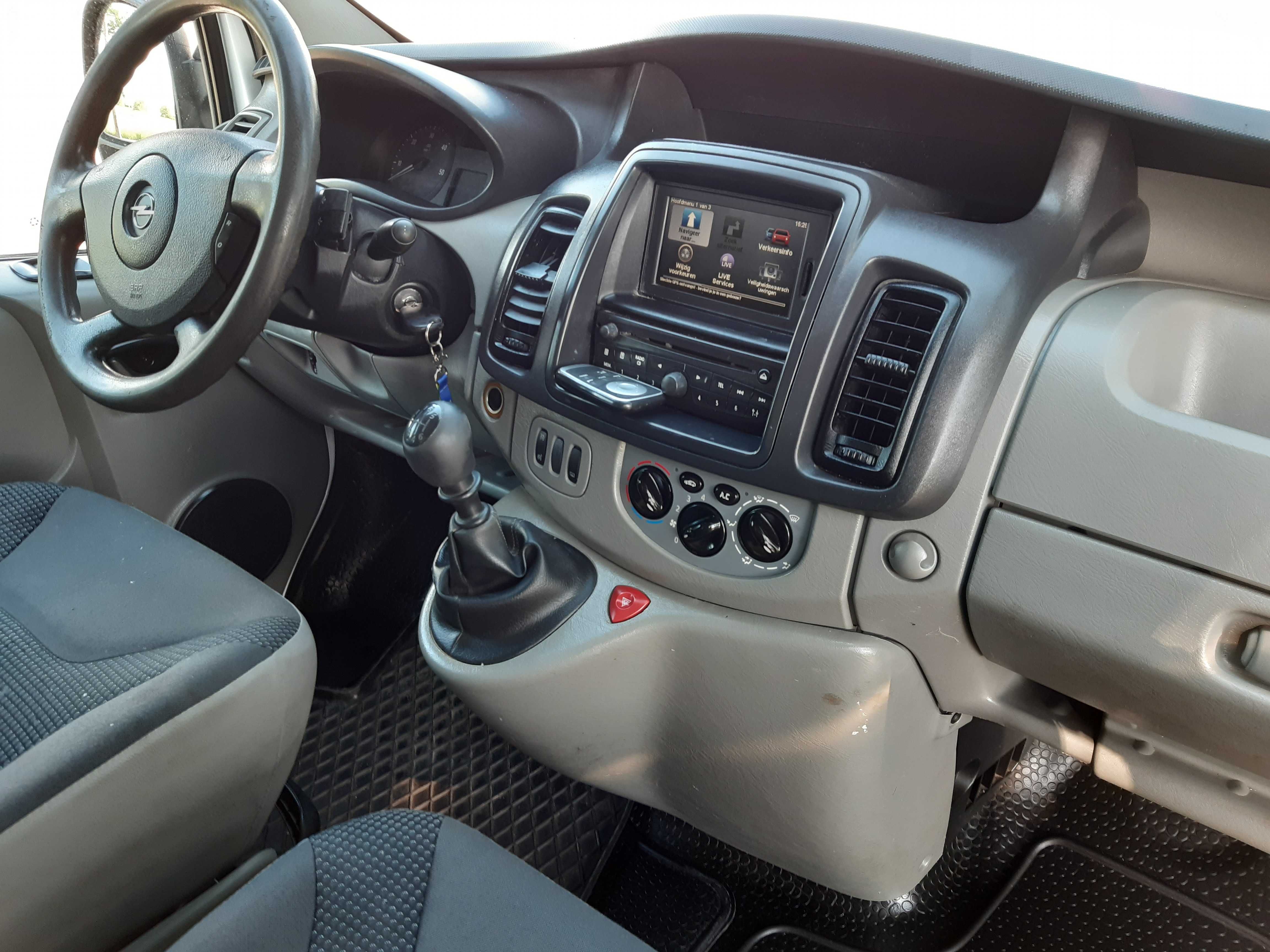 Opel Vivaro 2,0 CDTI 2012 Klima zadbany potw. przebieg cały oryginał
