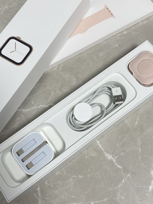 Apple Watch Series 4 44mm Gold