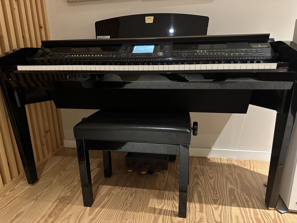 Piano Yamaha clavinova cvp-505