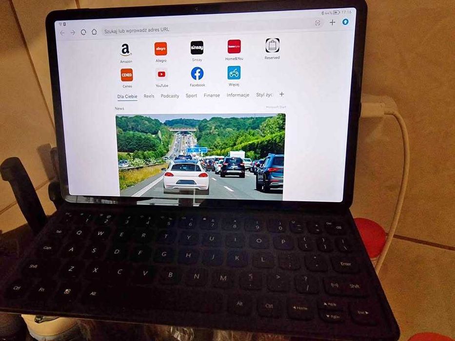 Tablet Huawei z klawiaturą
