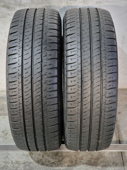 2 Pneus MICHELIN 225/65R16C Semi Novos