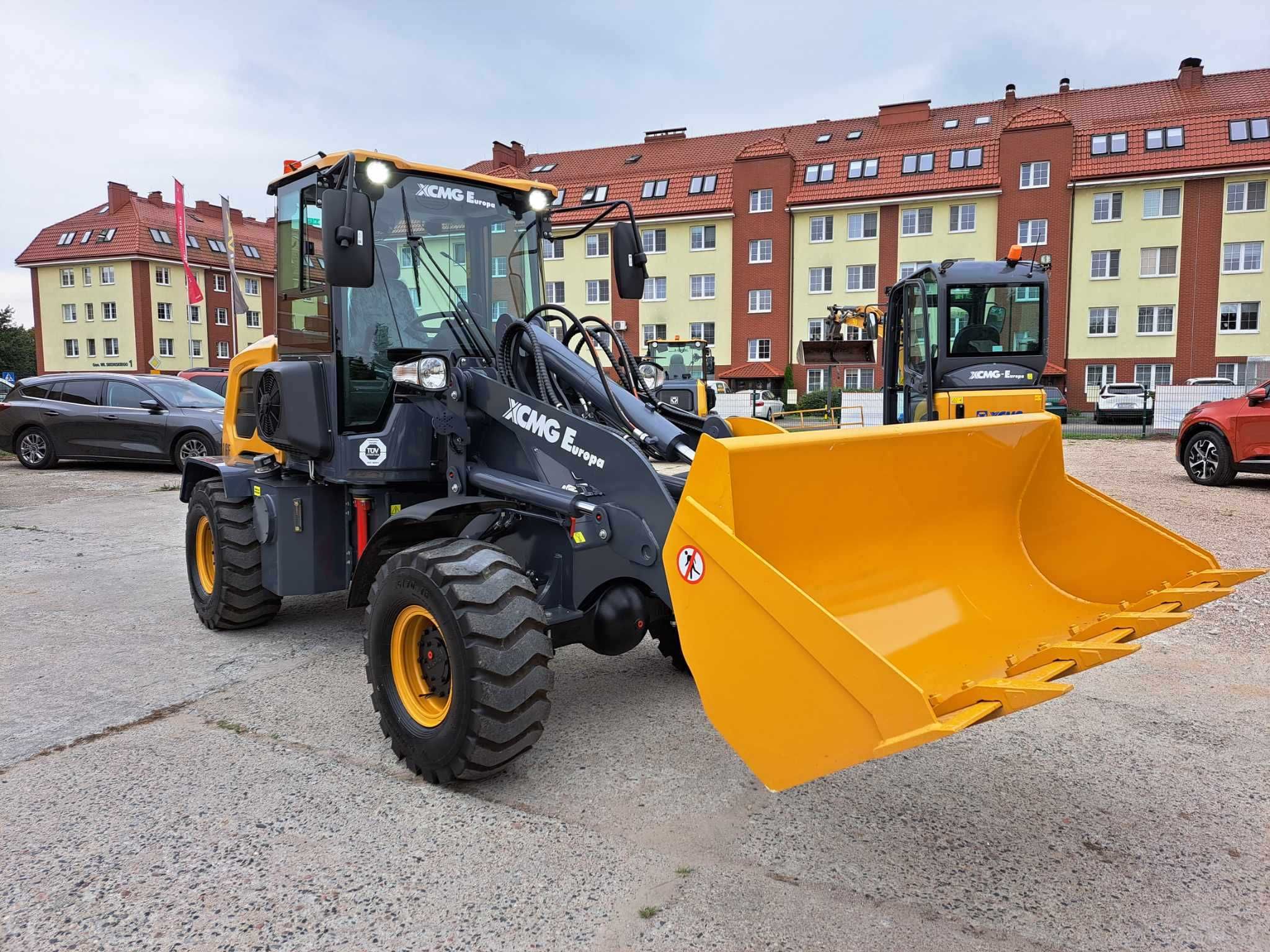 Minikoparka Ładowarka Manitou Wynajem Wypożyczalnia  Sprzęt Budowlany