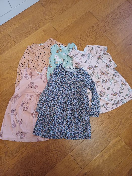 Sukienki h&m rozm. 110/116 5szt