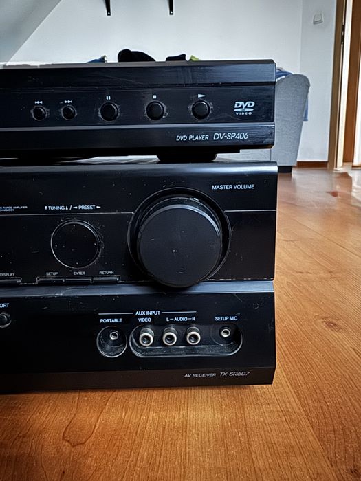 Onkyo amplituner TX-SR507 + dvd DV-SP406