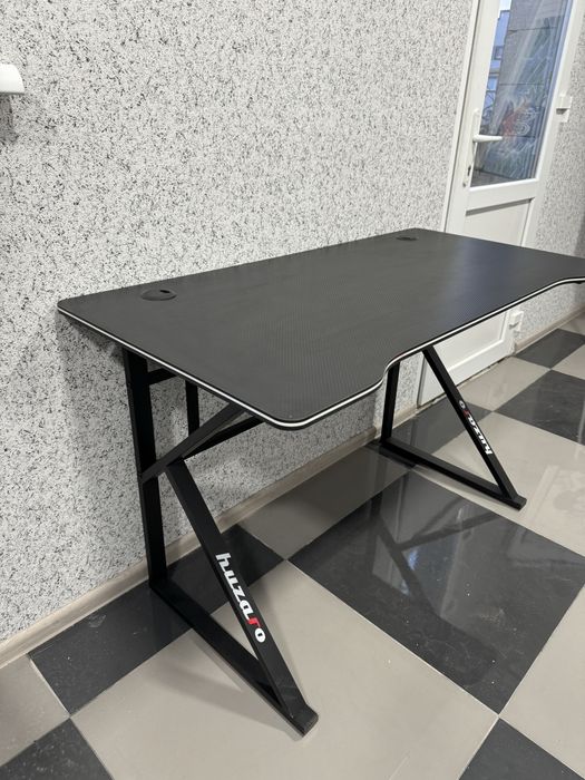 стіл компʼютерний