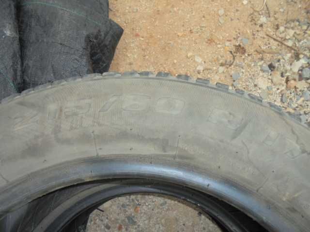 dois pene-os  215,60,R17 e três jantes 195,50,R 15
