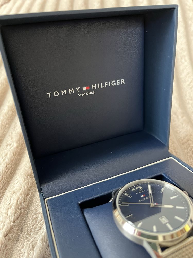 Годинник Tommy Hilfiger